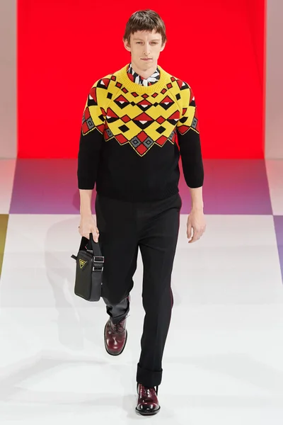 Look 44